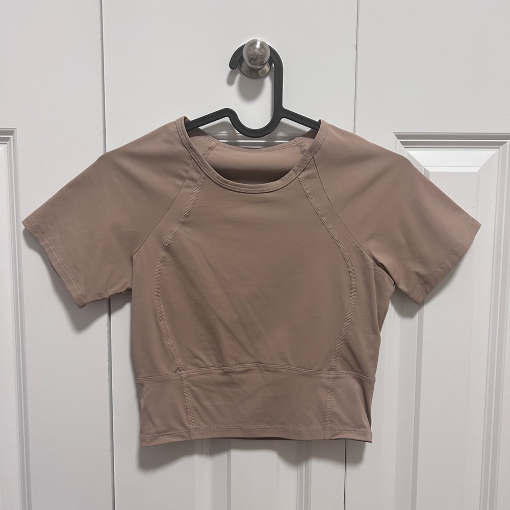Women’s Sport/Workout Cropped Tee
